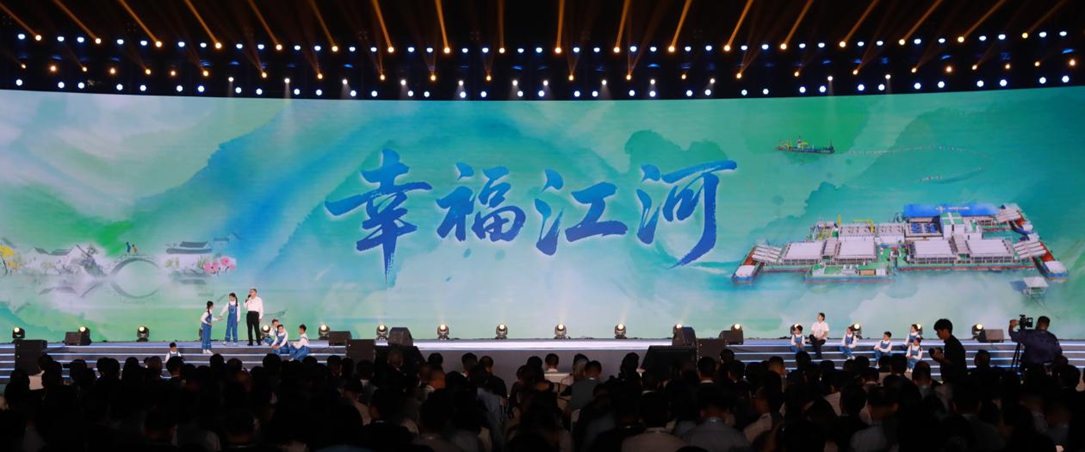 “太湖之光”总设计师顾明在活动现场分享。主办方供图