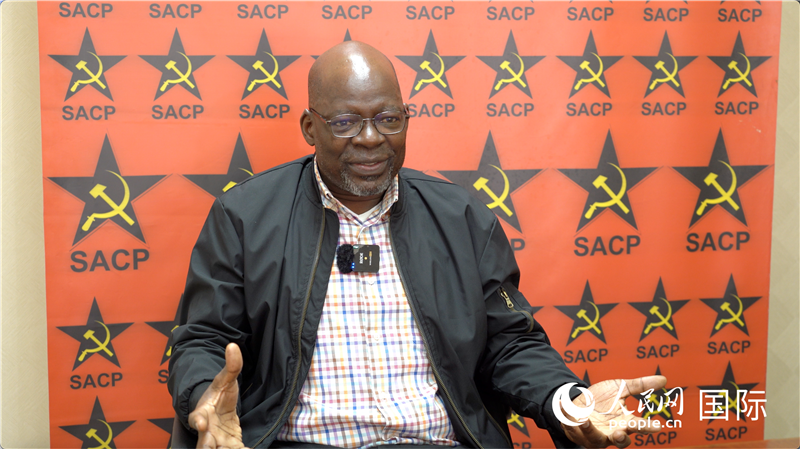 南非共产党总书记索利・马派拉接受人民网记者采访。人民网 刘畅摄