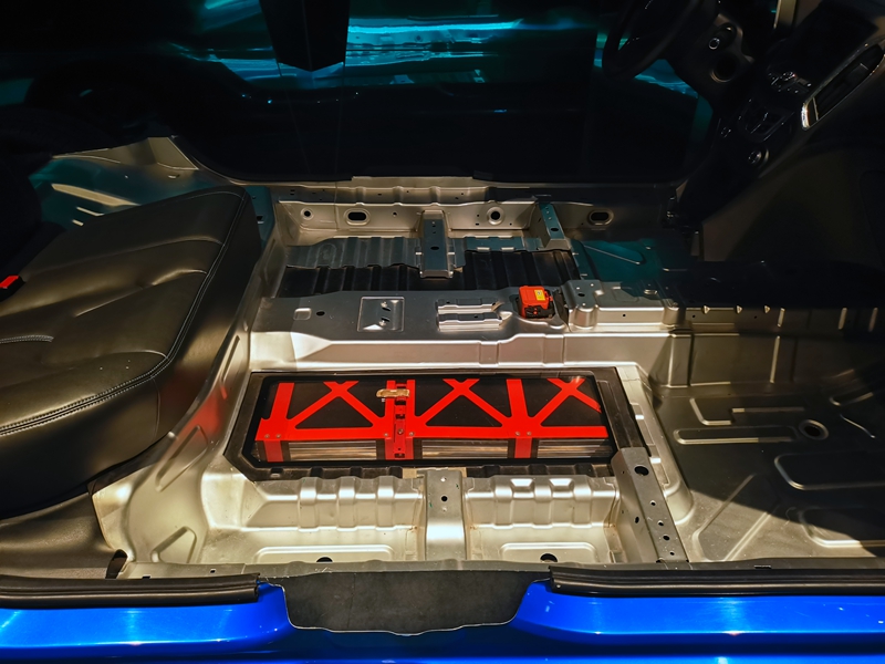 陈列在北京汽车博物馆中的新能源车电池。人民网记者 栗翘楚摄