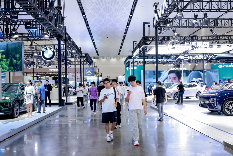 今年9月在海南海口举办的2025世界新能源汽车大会现场。主办方供图