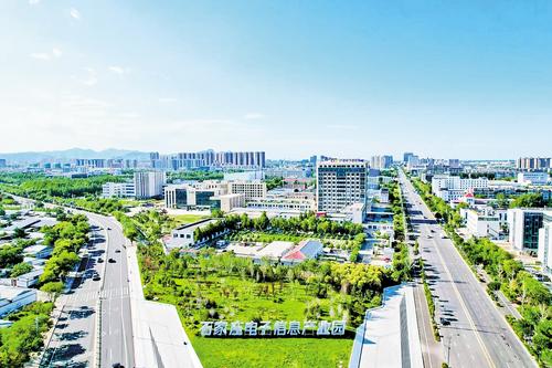 近日拍摄的石家庄电子信息产业园外景。