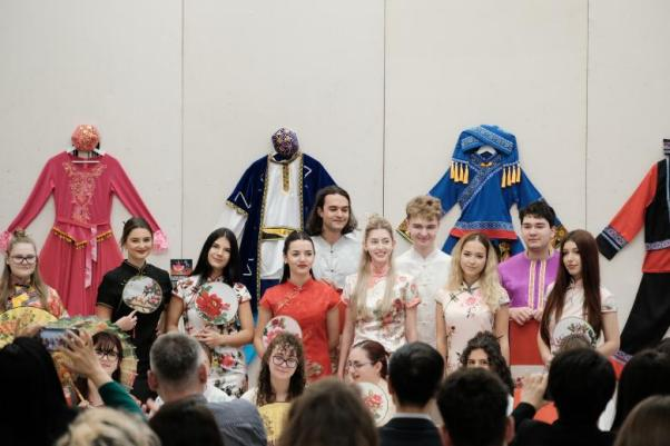 节目表演现场。布加勒斯特大学孔子学院供图