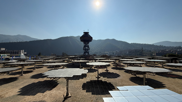 “光解水”商业化制氢项目投运。受访者供图